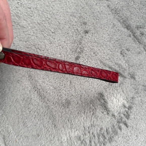 ✨ Patricia Nash Red Croc Embossed Leather Wristlet ✨ - Picture 9 of 11